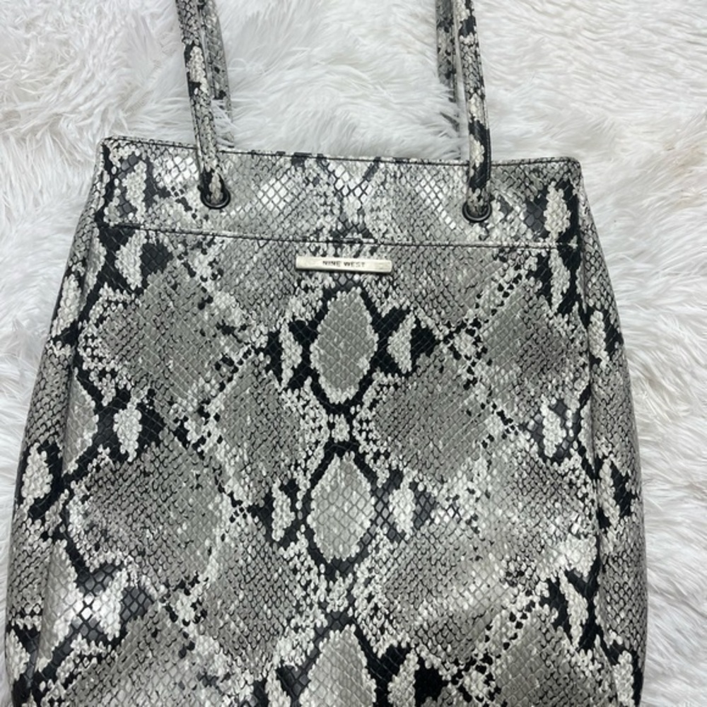Nine West, faux snake skin, capacious, long straps. NWT.